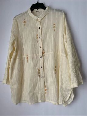 Marketplace Light Cream Embroidered Button-Front Women's Top Blouse Size L